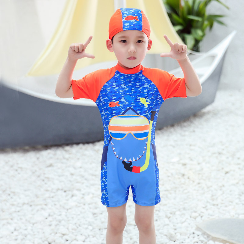 SHARK SWIMWEAR M (100-110)